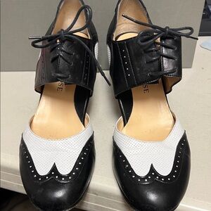 Taryn Rose Black and White Women's Flats